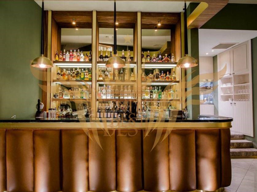  İç Mekan, Bar