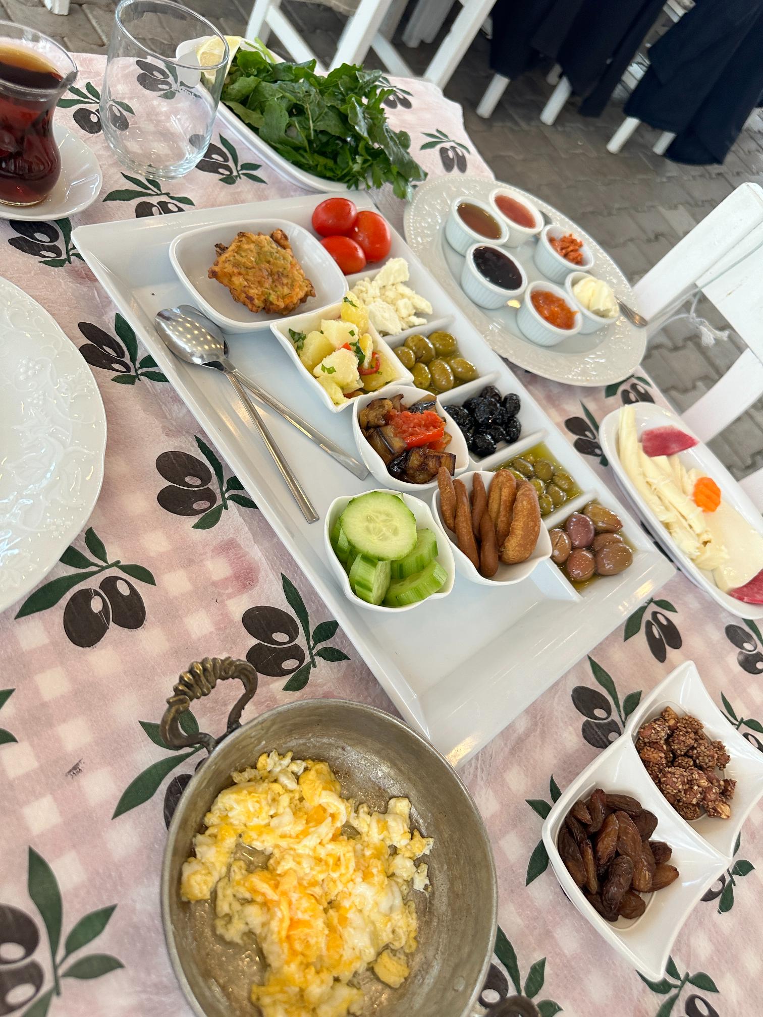  Kahvaltı,